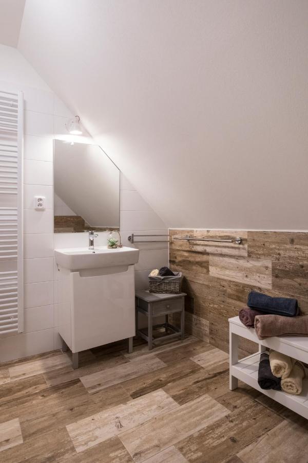 Apartmany Allis ลิปโนนัดเวิลตาวู ภายนอก รูปภาพ