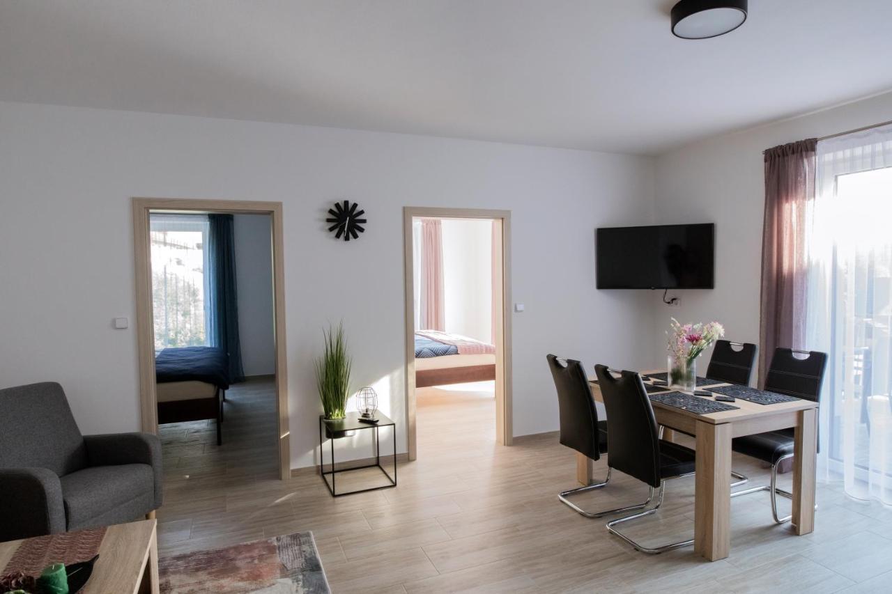 Apartmany Allis ลิปโนนัดเวิลตาวู ภายนอก รูปภาพ